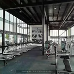 Luxury Studio With Sky Gym,Sky View And Business Hall