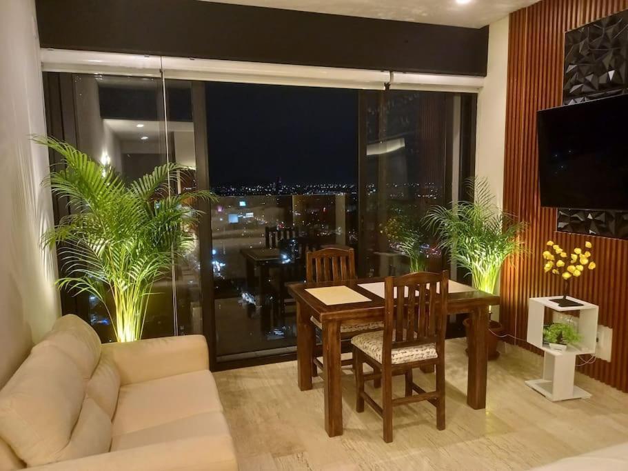 Apartment Luxury With Sky Gym,sky View And Business Hall
